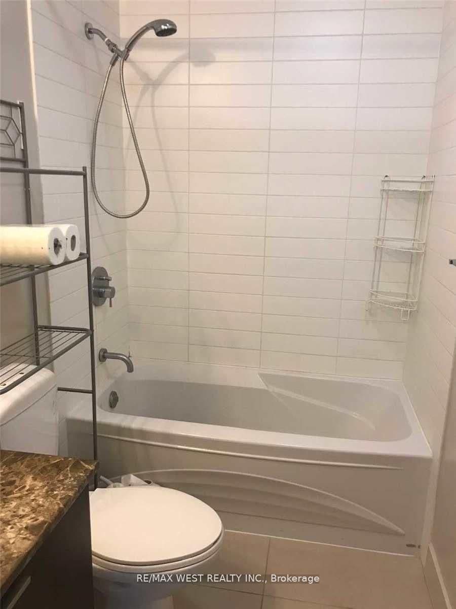 23 Sheppard Avenue E, Unit 2107 thumbnail 5