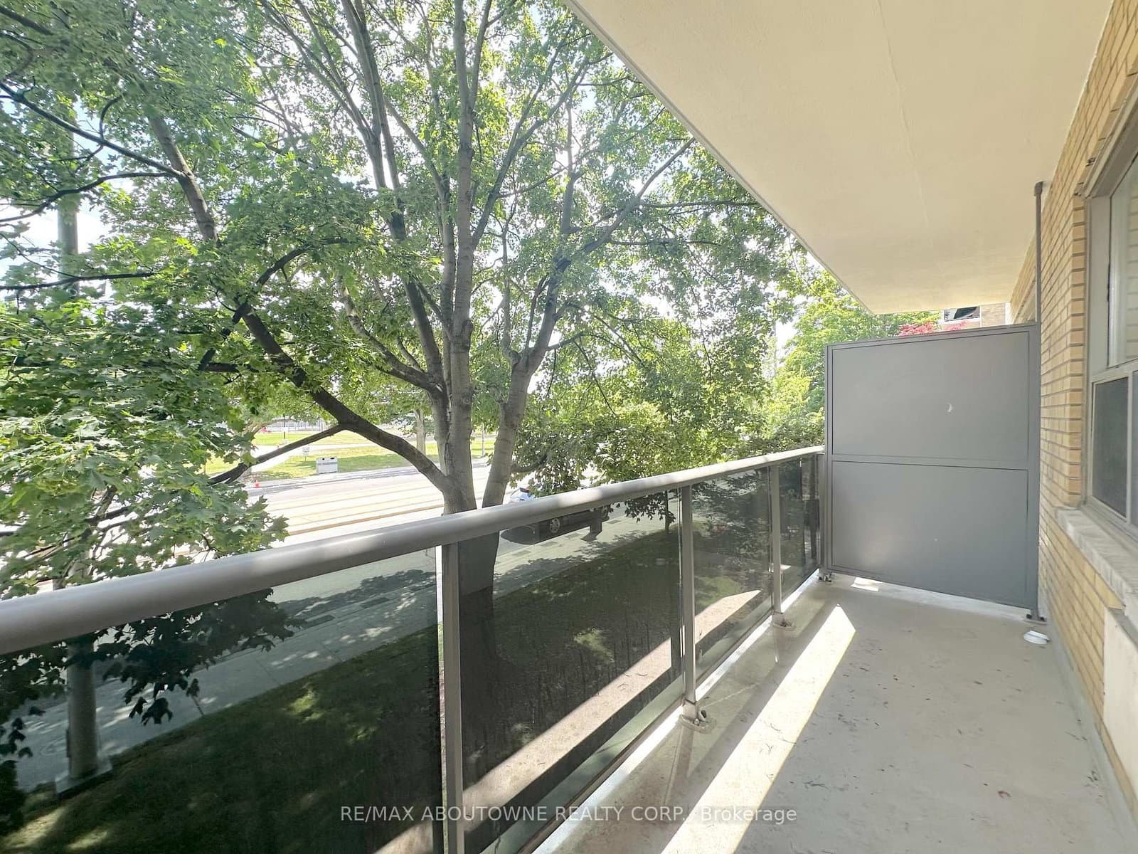 276 St Clair Avenue W, Unit 104 thumbnail 10