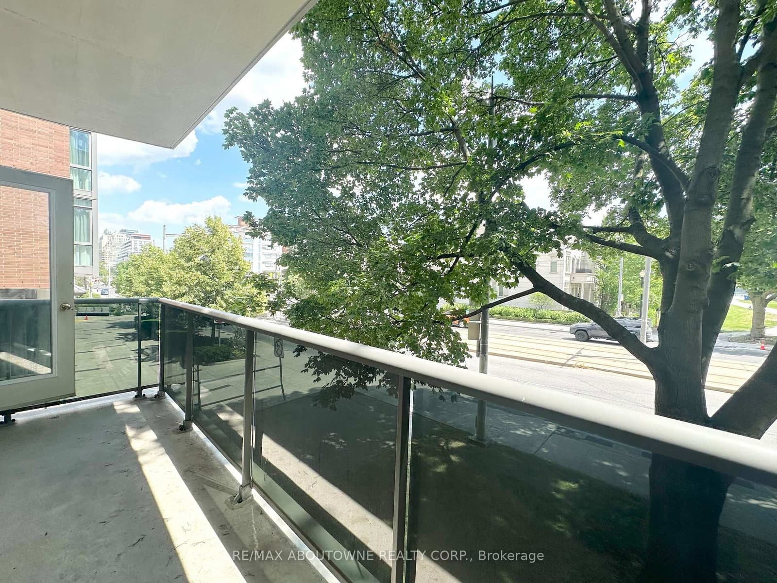 276 St Clair Avenue W, Unit 104 thumbnail 11