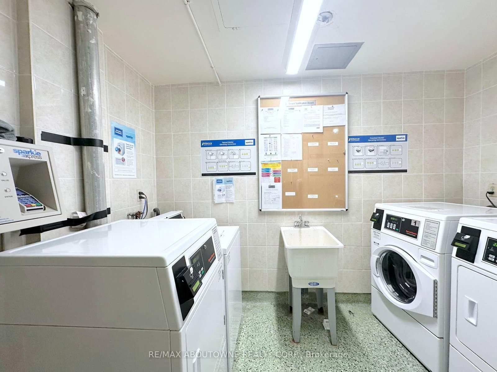 276 St Clair Avenue W, Unit 104 thumbnail 12