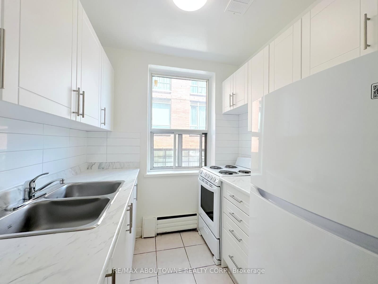 276 St Clair Avenue W, Unit 104 thumbnail 6
