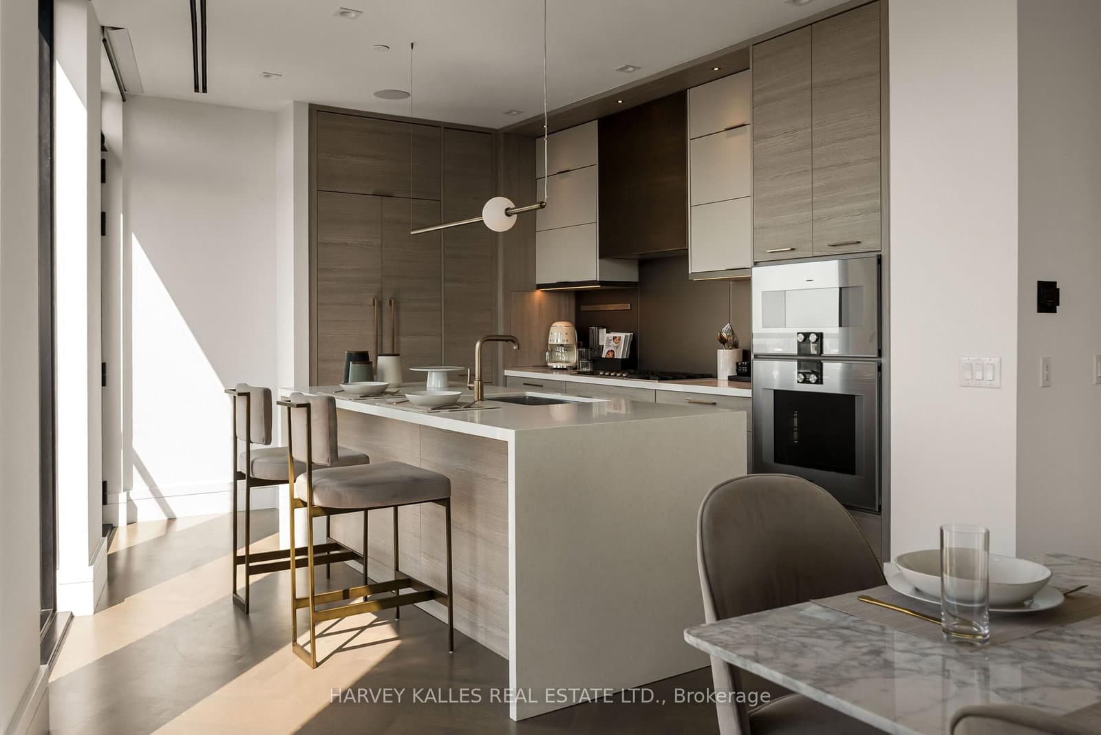 215 Lonsdale Road, Unit 1707 thumbnail 10
