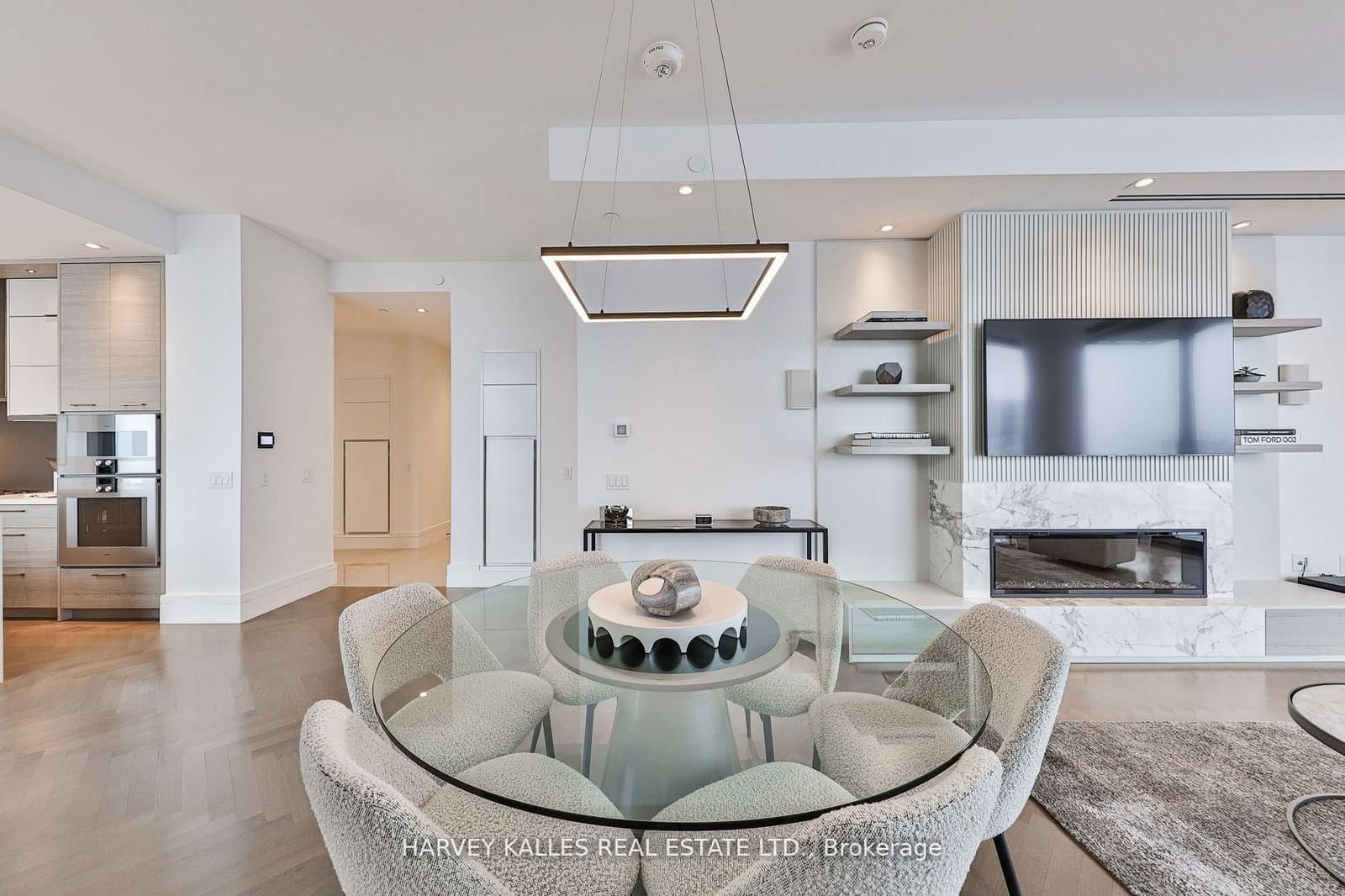 215 Lonsdale Road, Unit 1707 thumbnail 15
