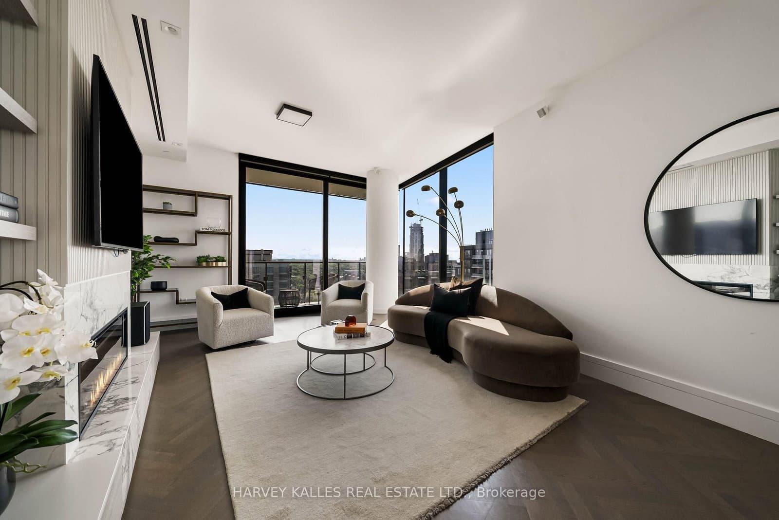 215 Lonsdale Road, Unit 1707 thumbnail 16