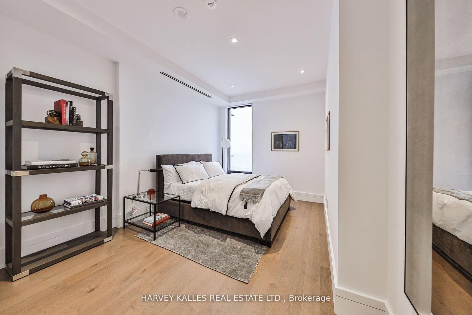 215 Lonsdale Road, Unit 1707 thumbnail 21
