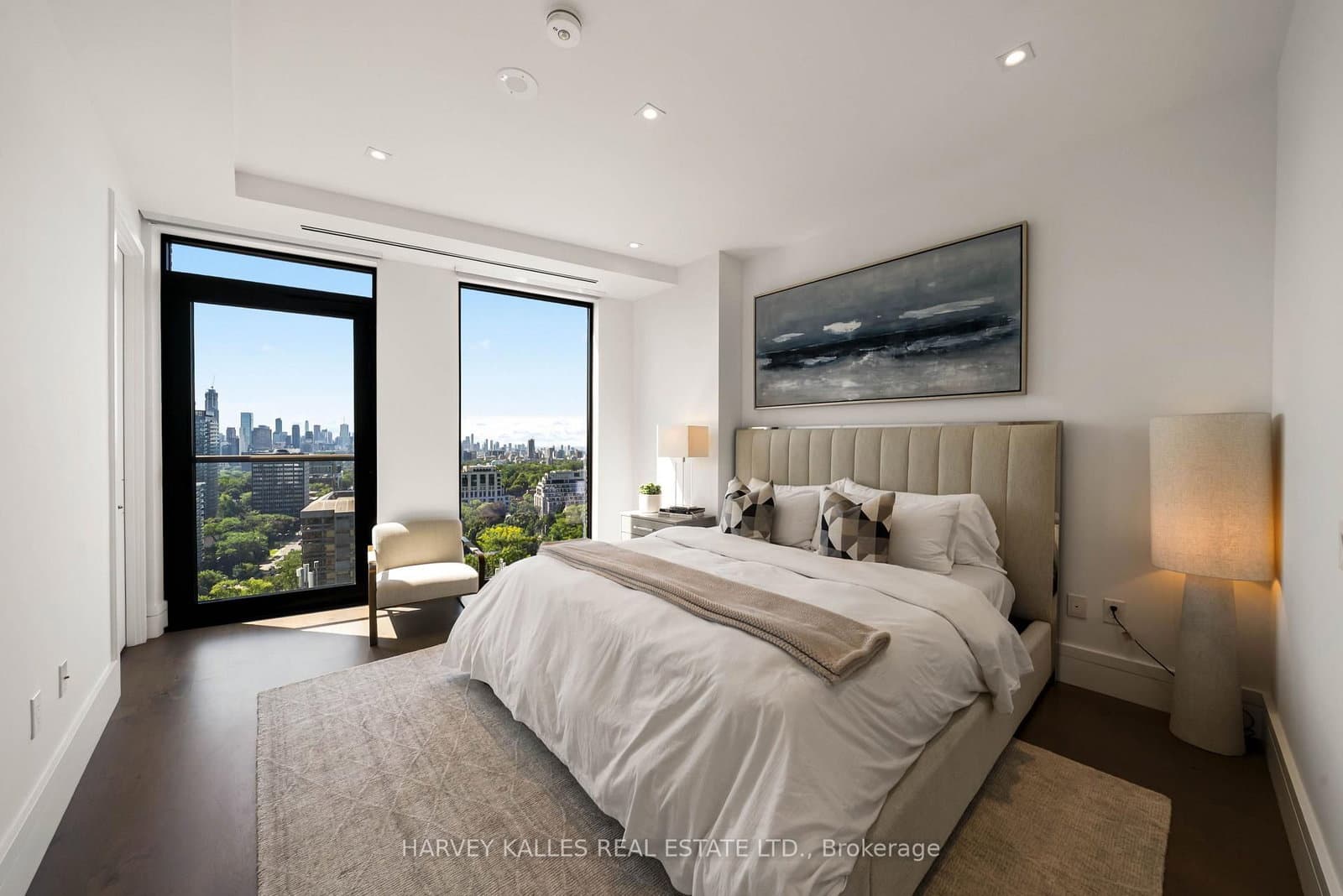 215 Lonsdale Road, Unit 1707 thumbnail 24