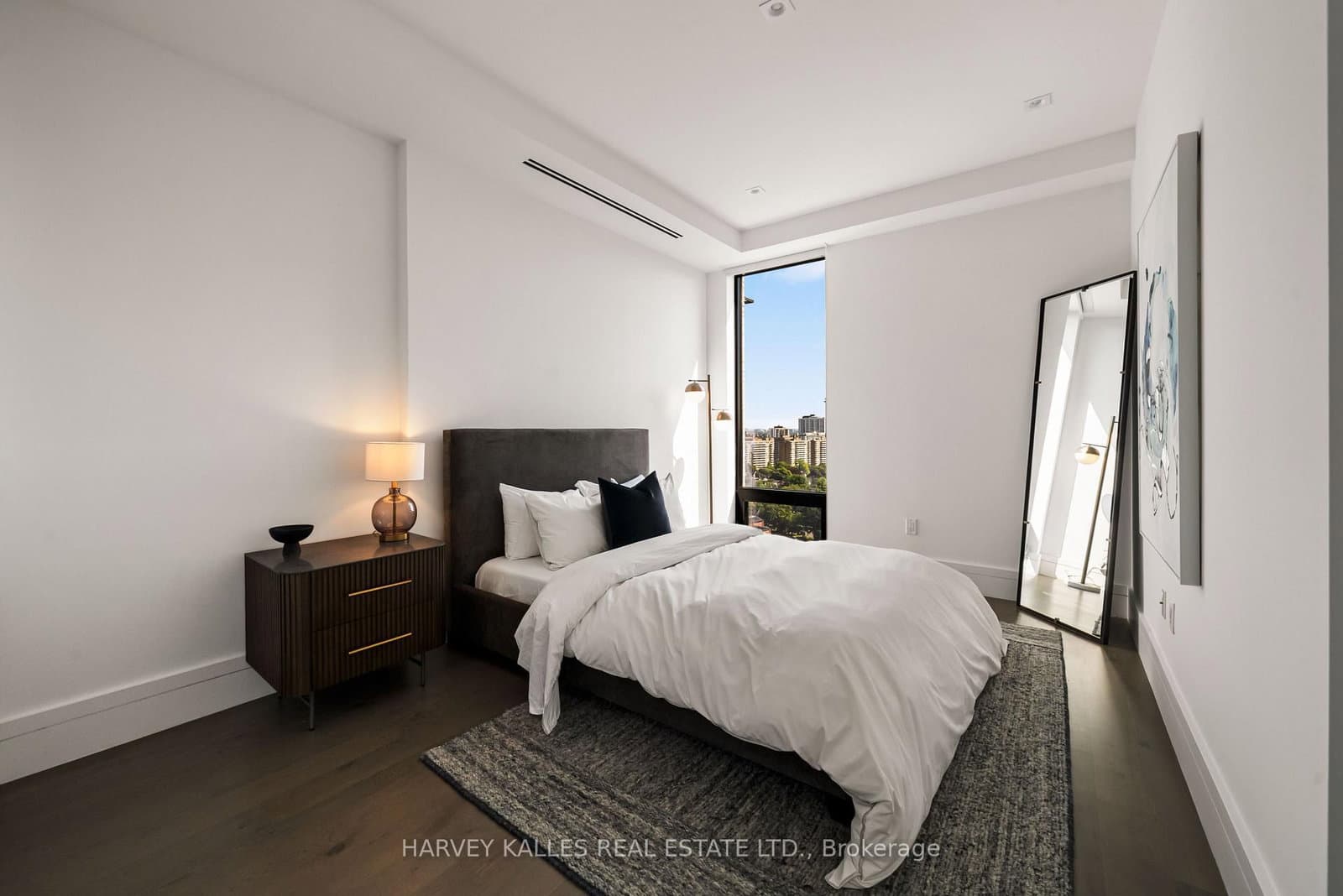 215 Lonsdale Road, Unit 1707 thumbnail 26