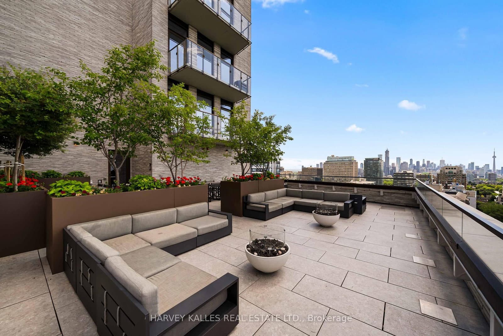 215 Lonsdale Road, Unit 1707 thumbnail 40