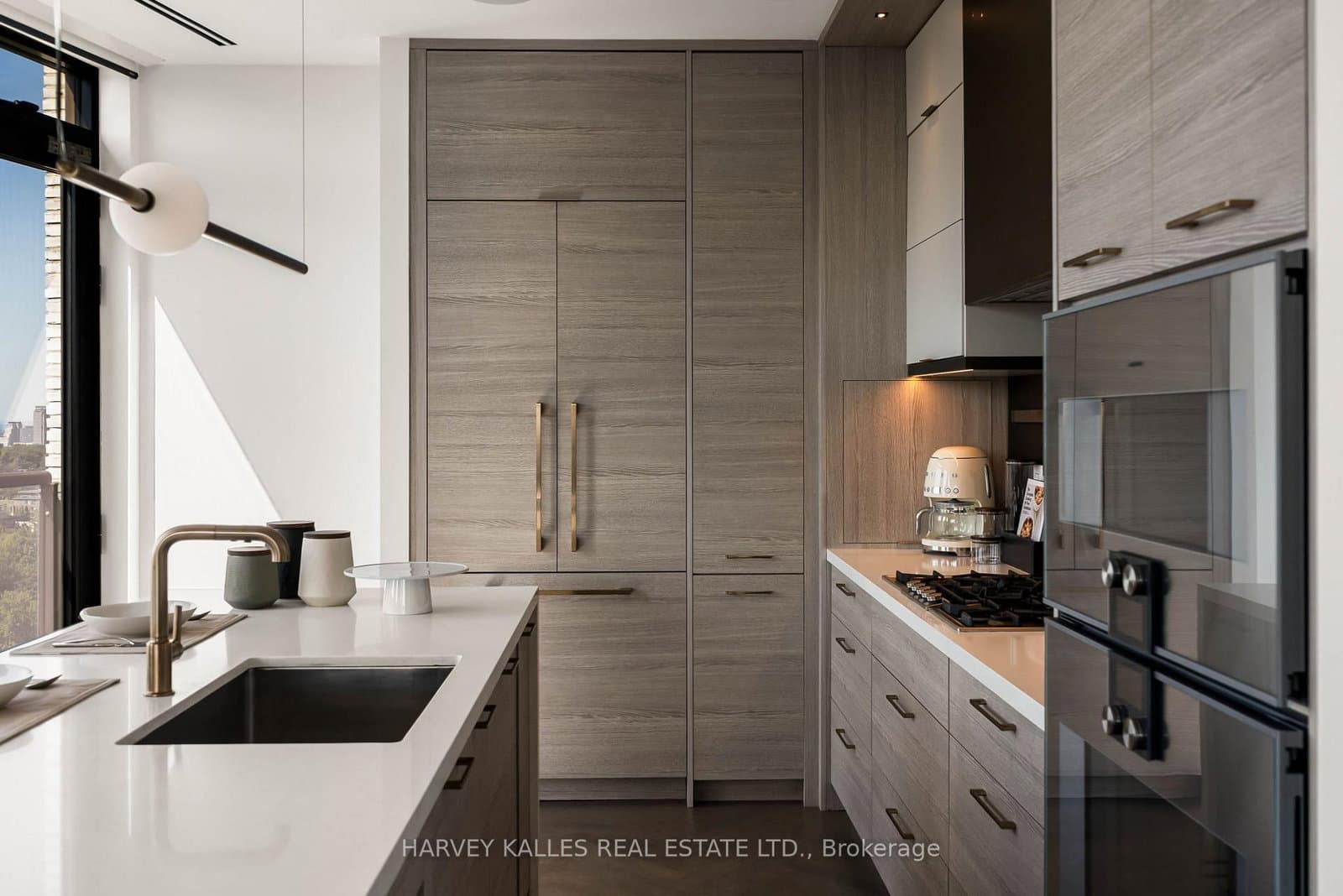 215 Lonsdale Road, Unit 1707 thumbnail 9