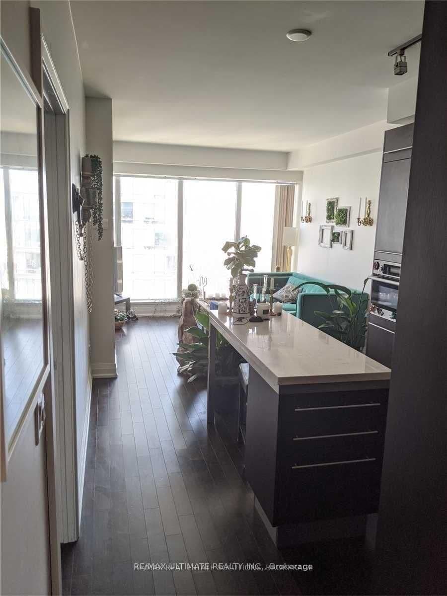80 John Street, Unit 3207 thumbnail 4