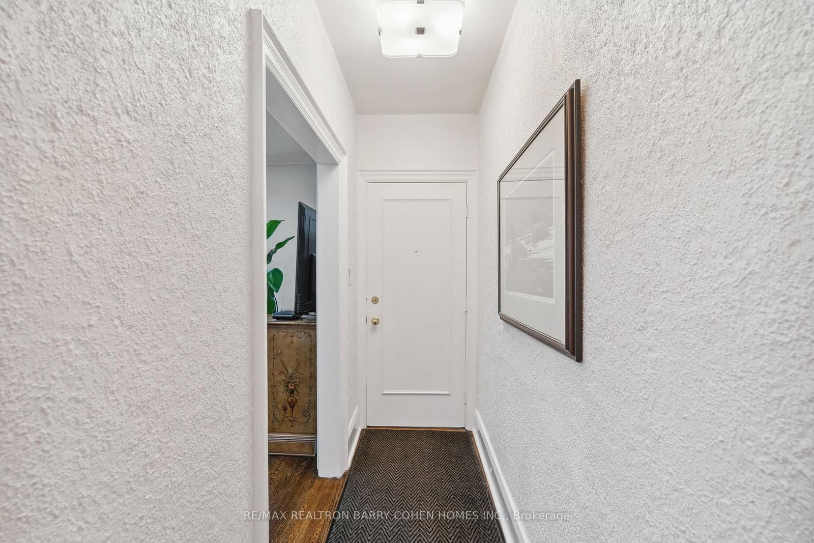 31 Whitehall Road, Unit Main thumbnail 4