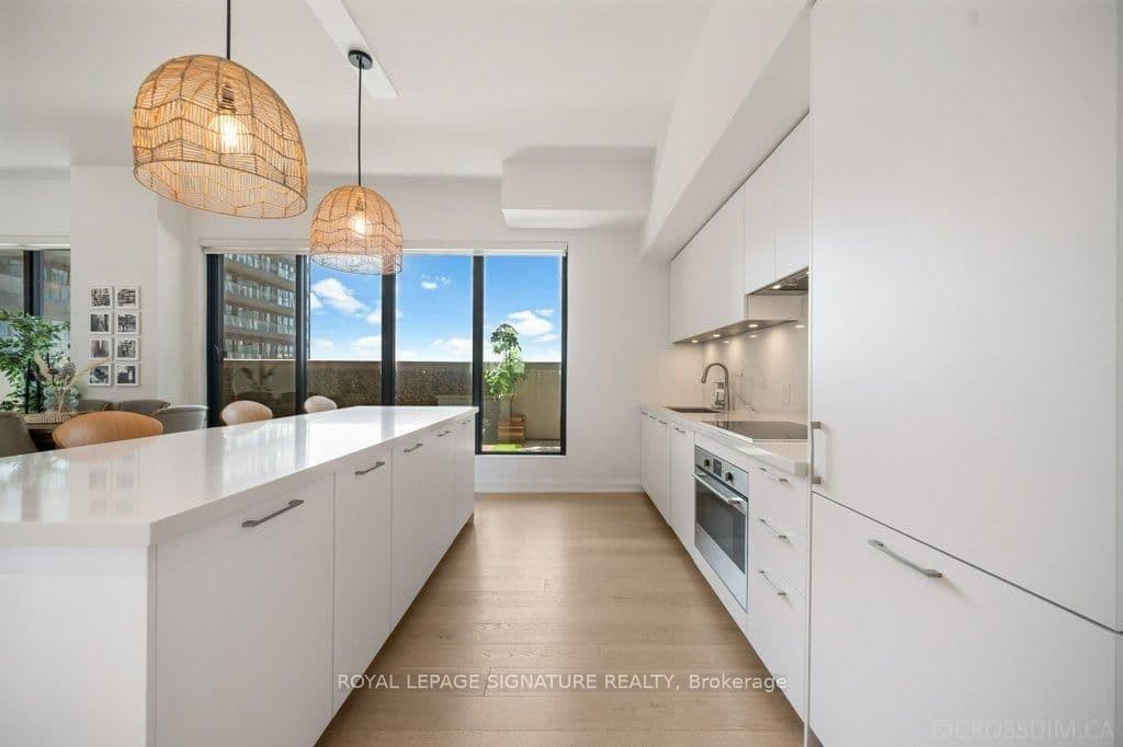 33 Frederick Todd Way, Unit 711 thumbnail 14