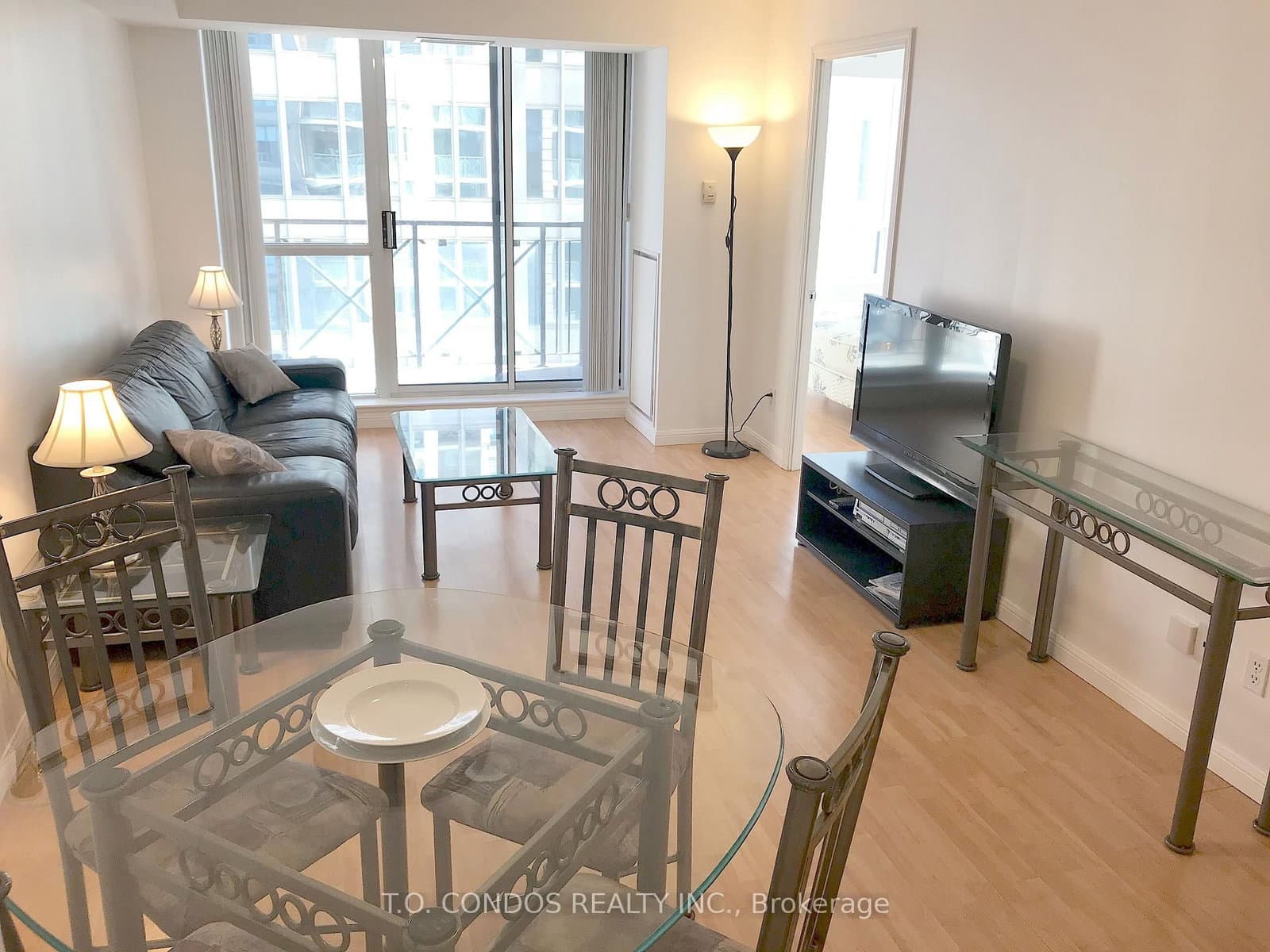 140 Simcoe Street, Unit 610 thumbnail 12