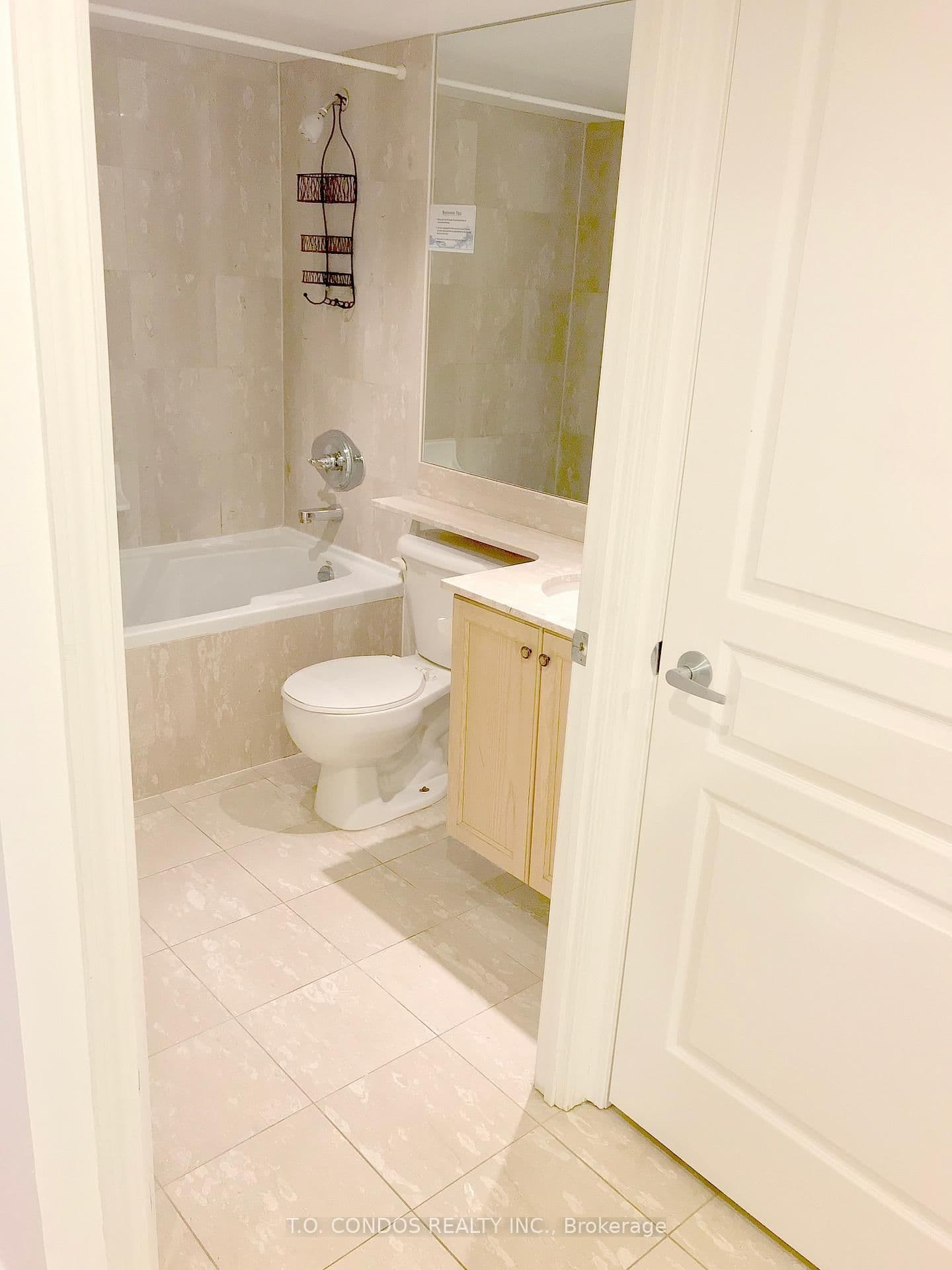 140 Simcoe Street, Unit 610 thumbnail 4