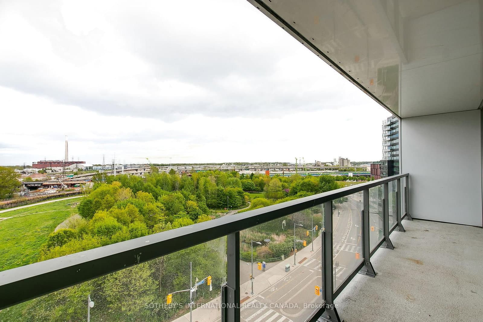 170 Bayview Avenue, Unit 820 thumbnail 25