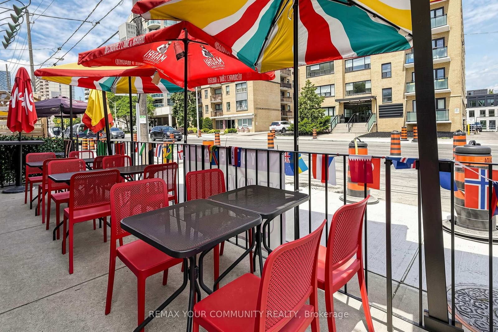 383 Eglinton Avenue E thumbnail 10