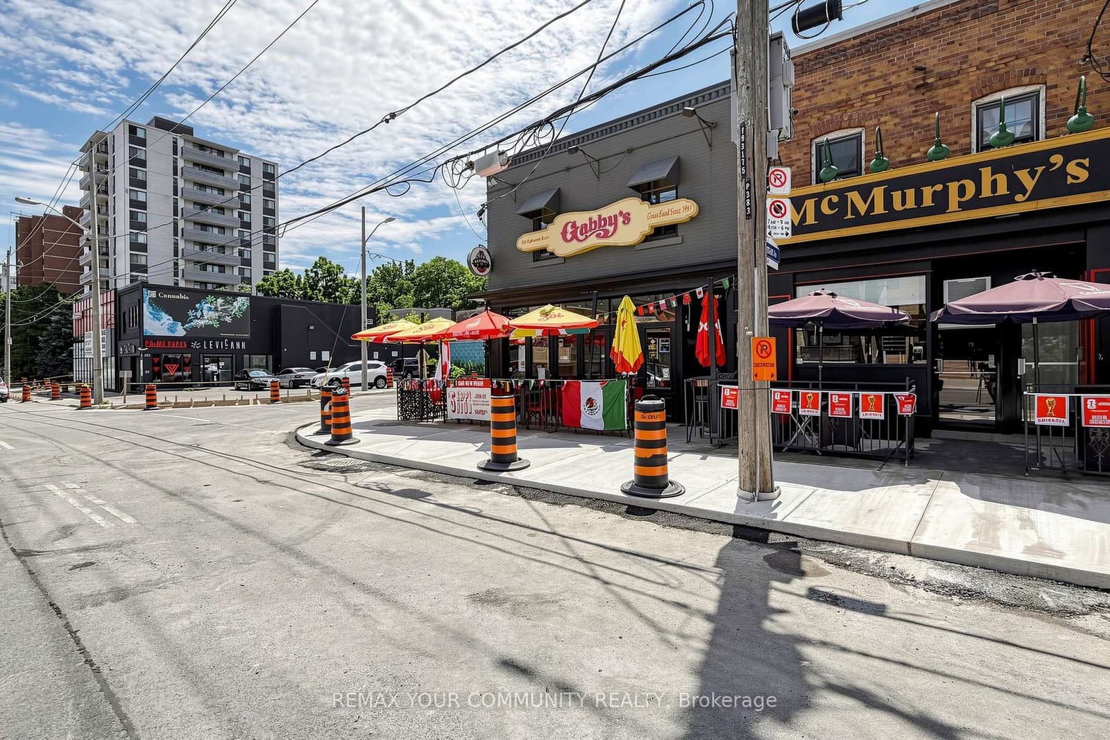 383 Eglinton Avenue E thumbnail 4
