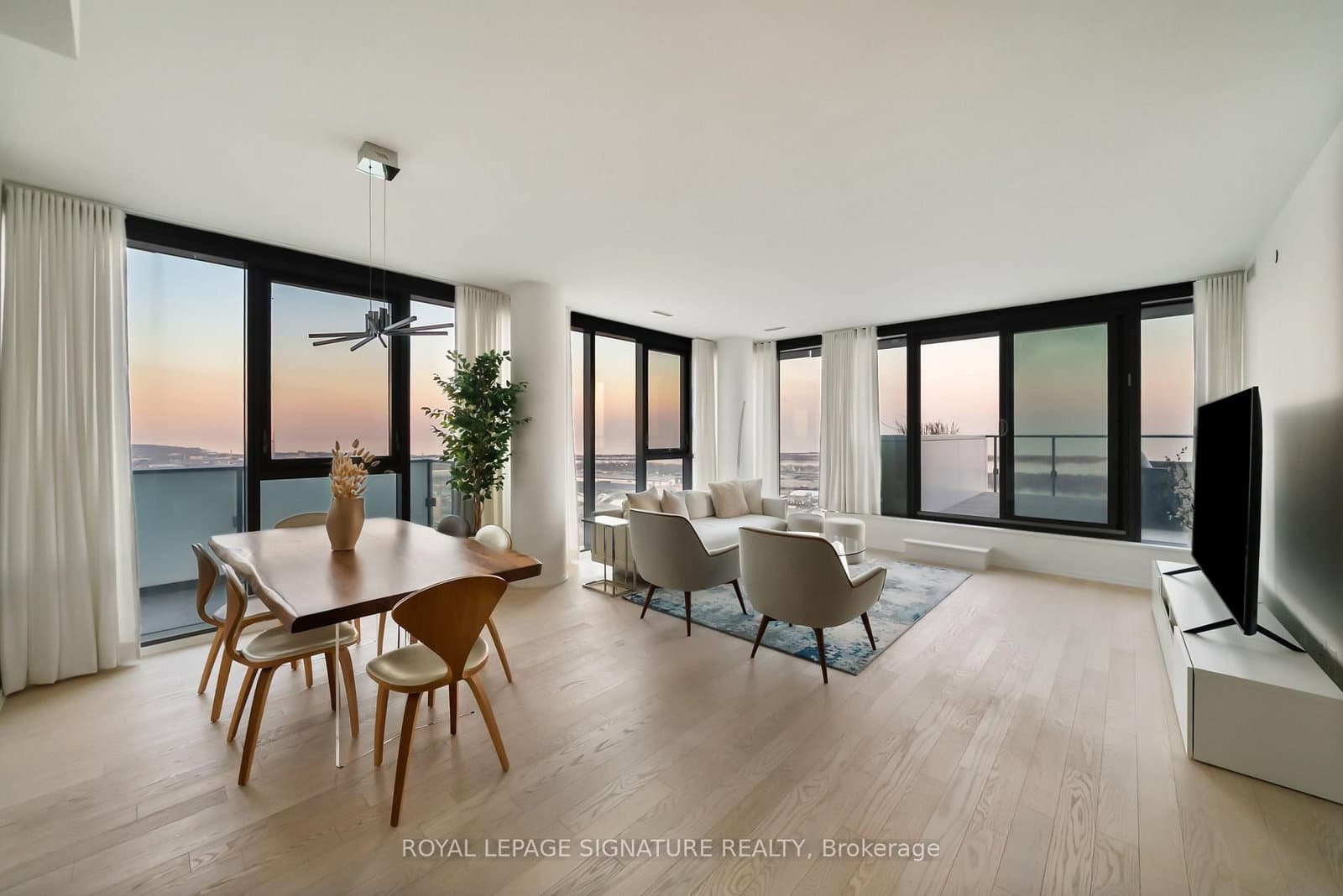 16 Bonnycastle Street, Unit 4304 - Image 1