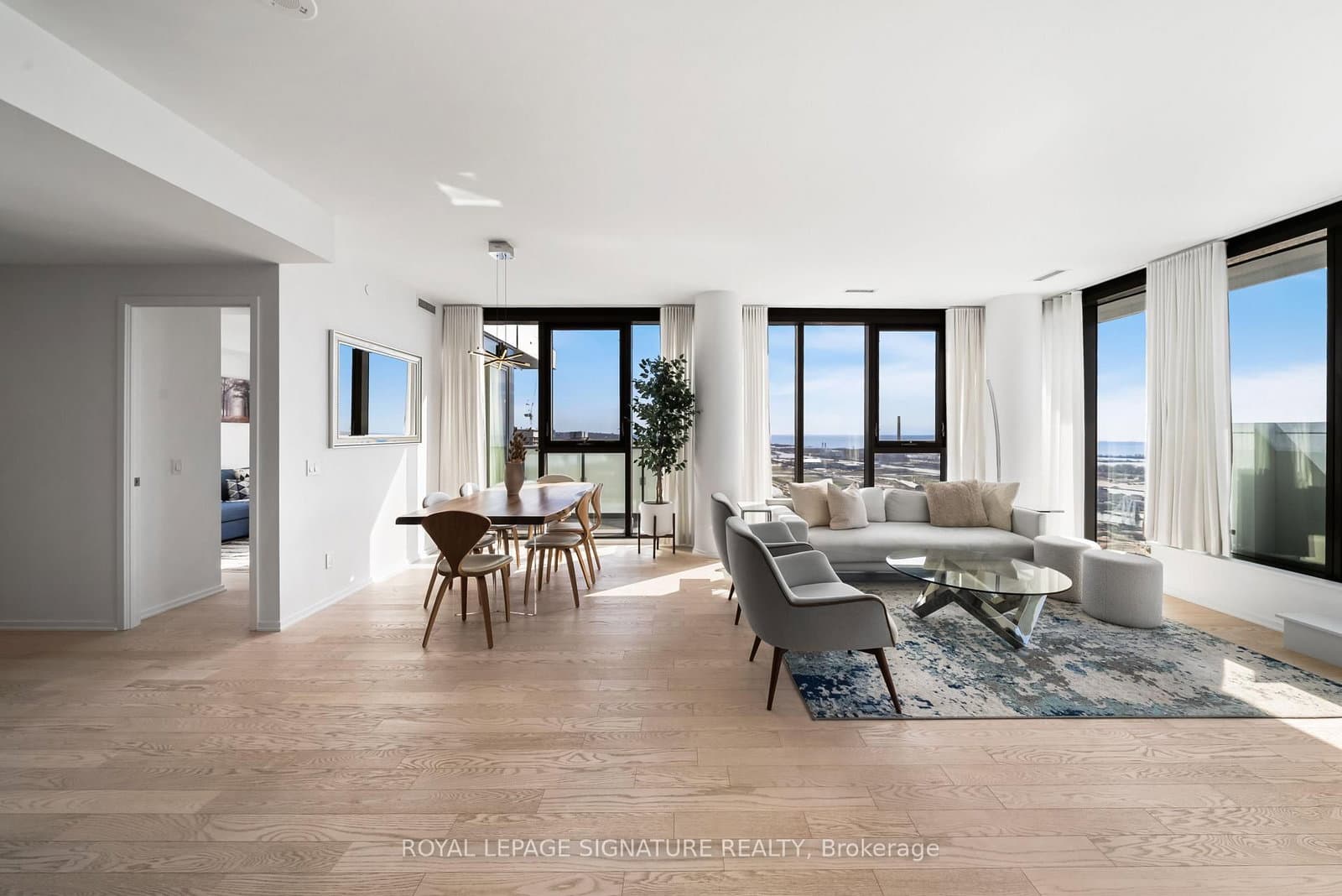 16 Bonnycastle Street, Unit 4304 thumbnail 2
