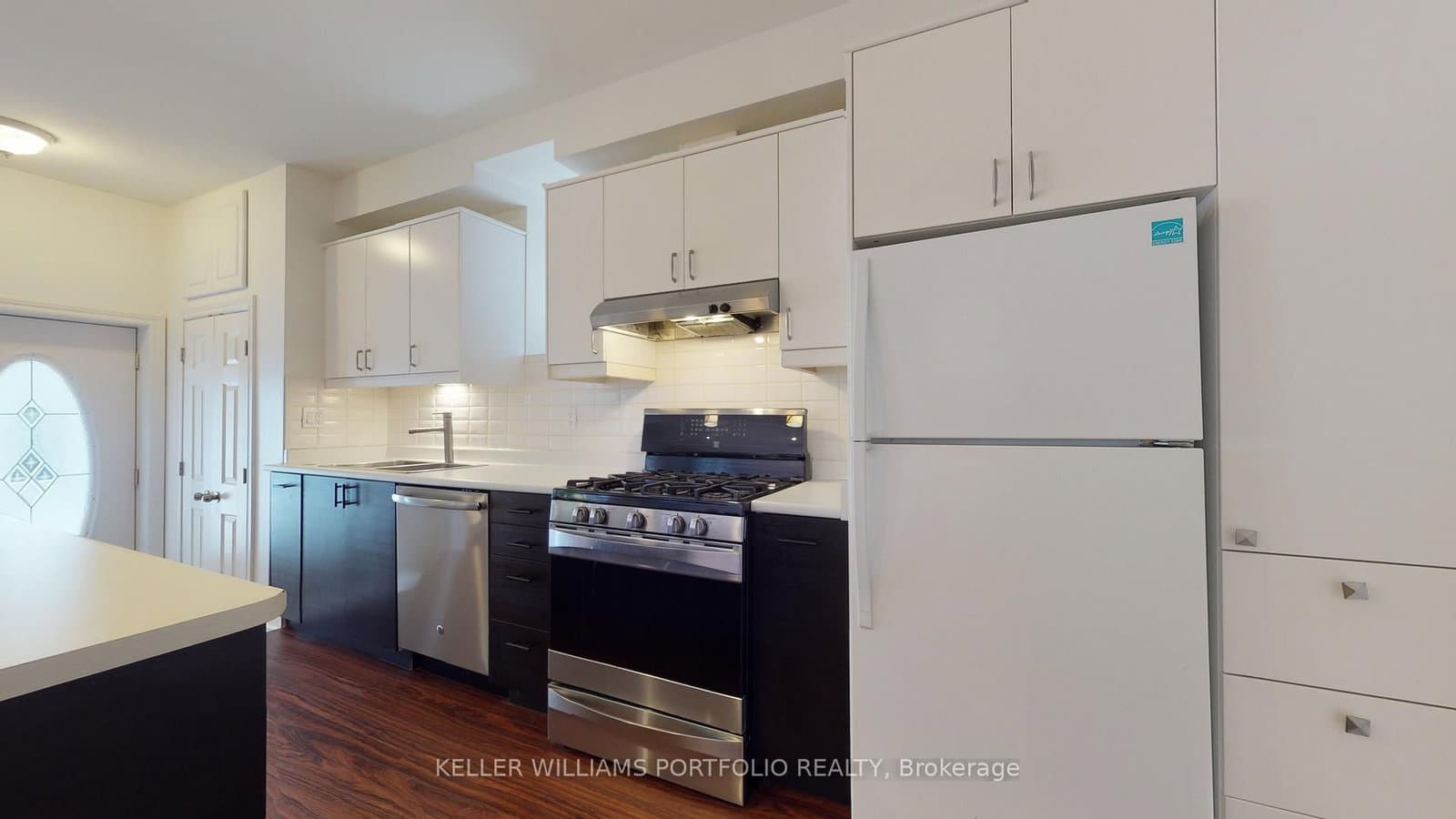546 Eglinton Avenue E, Unit 5 thumbnail 13