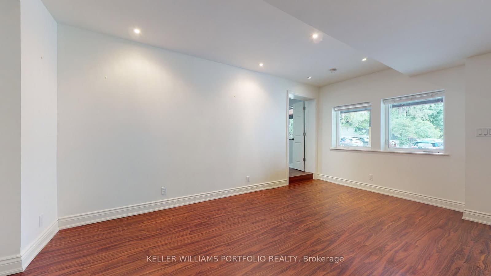 546 Eglinton Avenue E, Unit 5 thumbnail 19