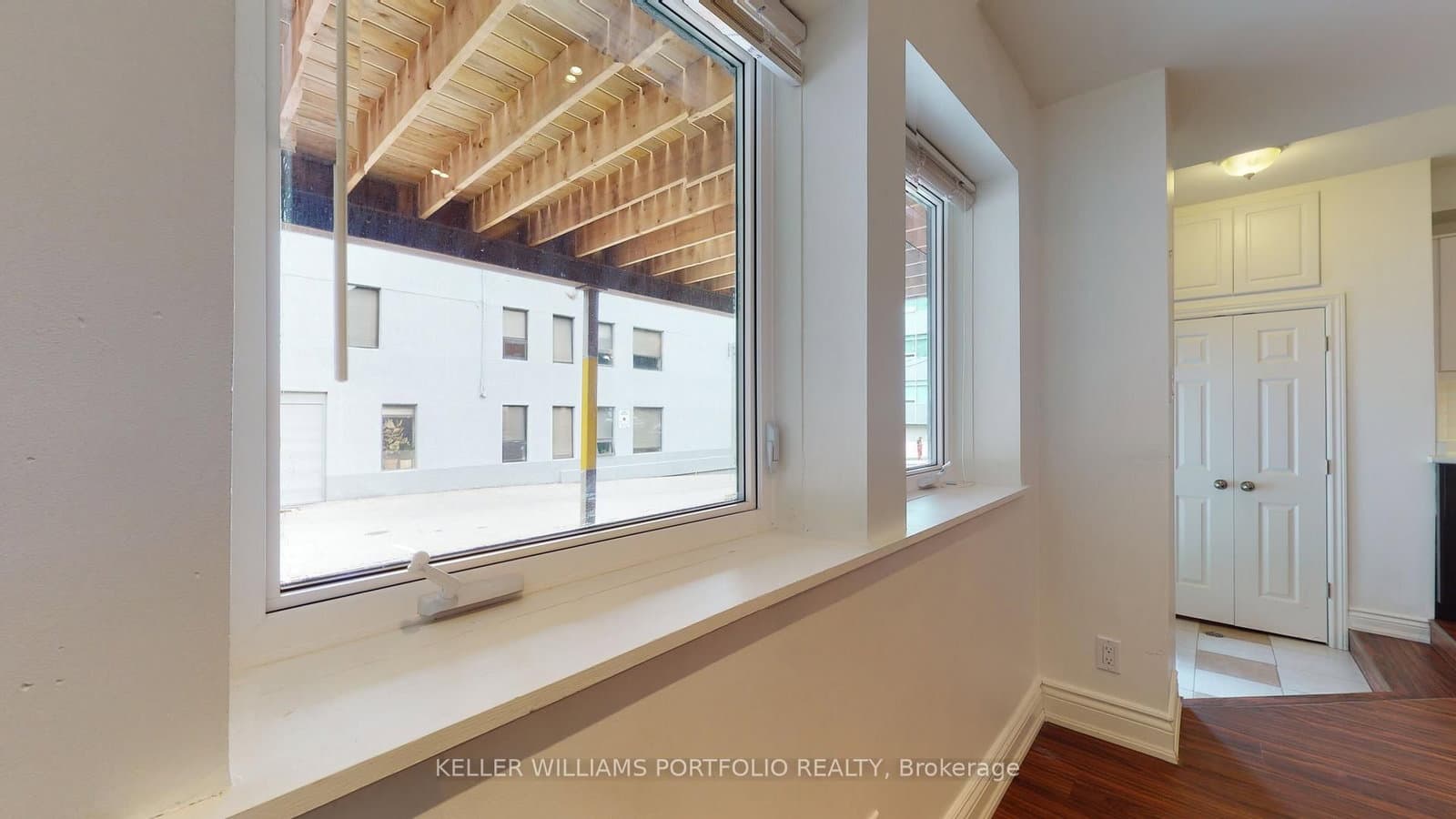 546 Eglinton Avenue E, Unit 5 thumbnail 23