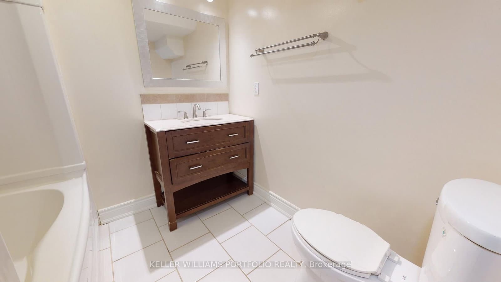 546 Eglinton Avenue E, Unit 5 thumbnail 35