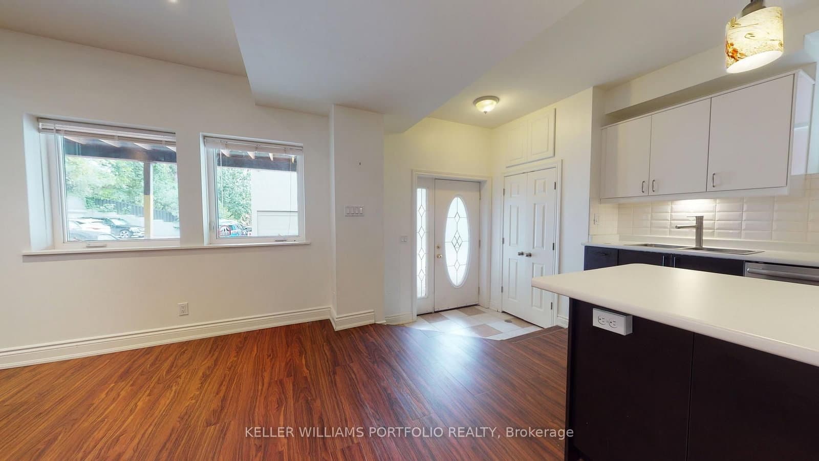 546 Eglinton Avenue E, Unit 5 thumbnail 9