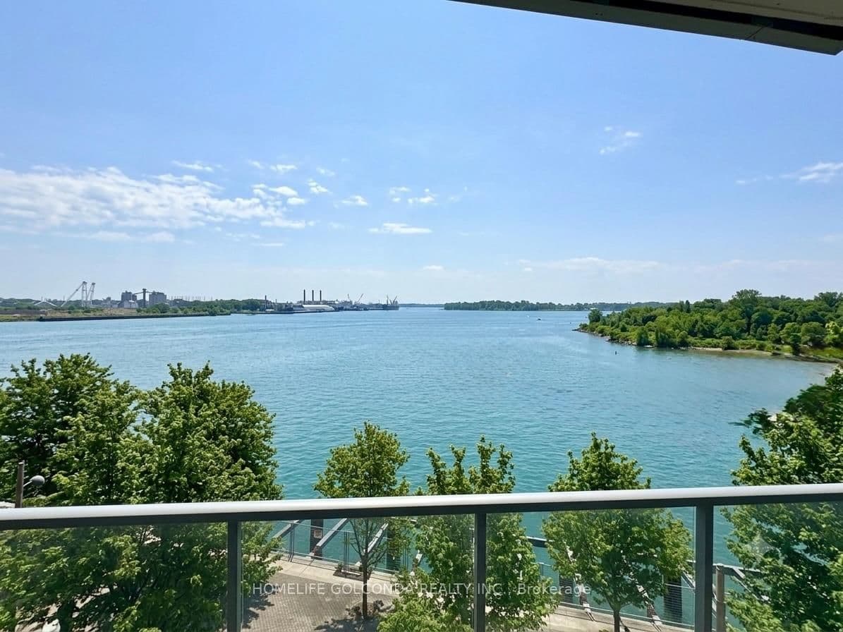 55 Merchants' Wharf Street, Unit 324 thumbnail 9