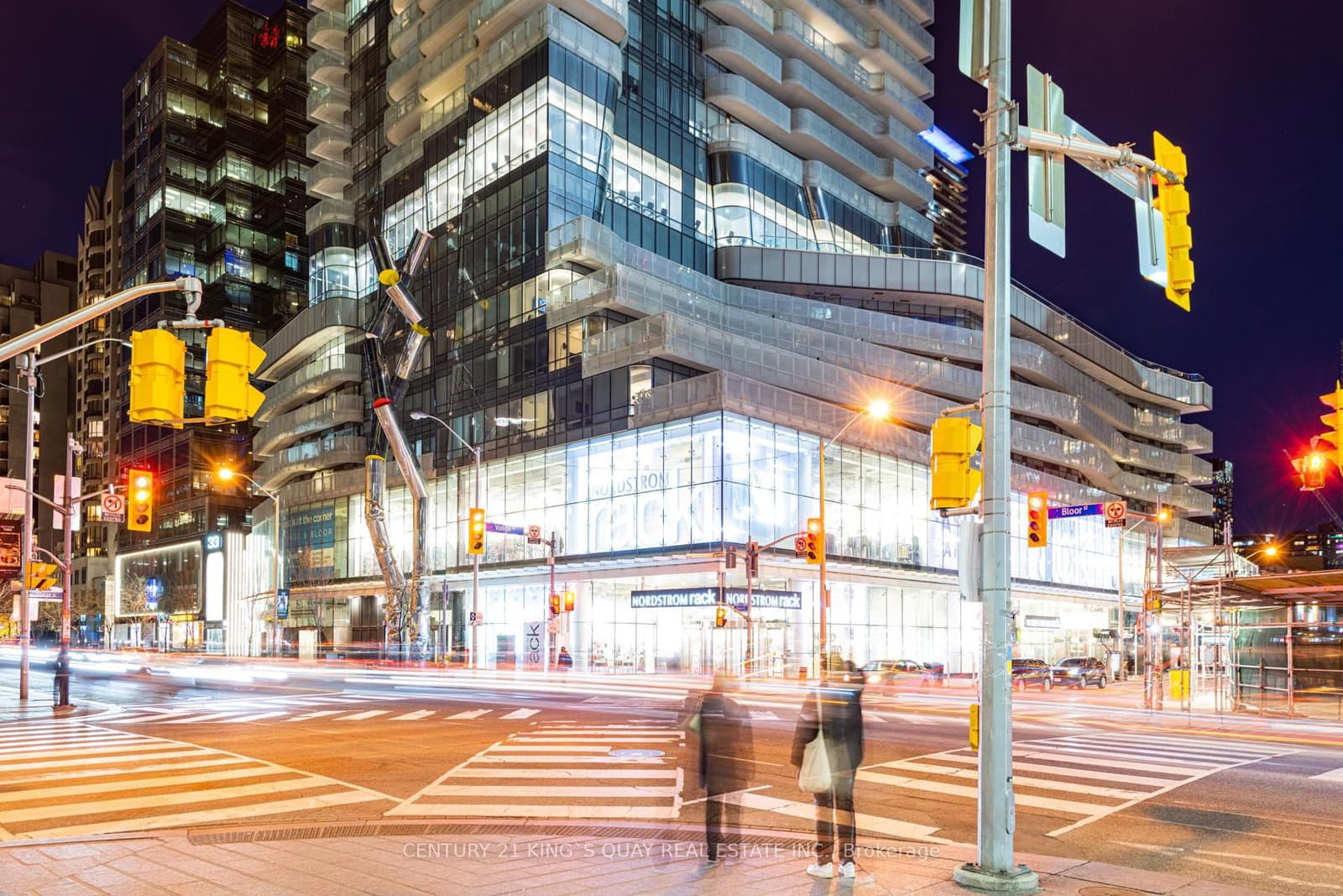 1 Bloor Street E, Unit 1708 thumbnail 3