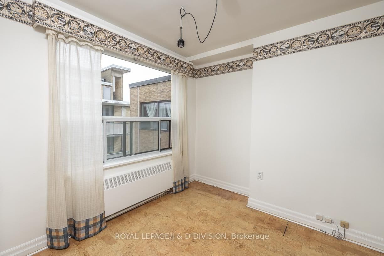 660 W Eglinton Avenue W, Unit 716 thumbnail 6