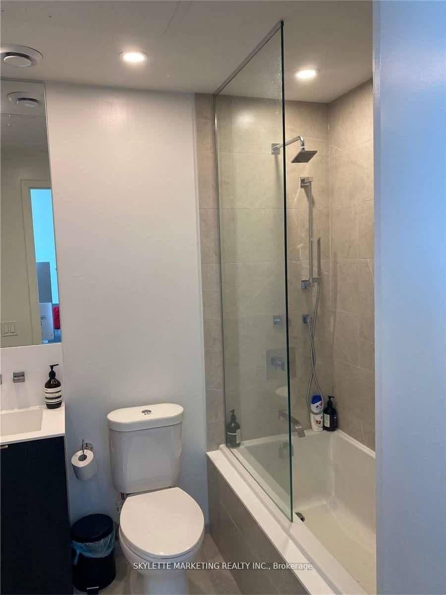 16 Bonnycastle Street, Unit 1810 thumbnail 4