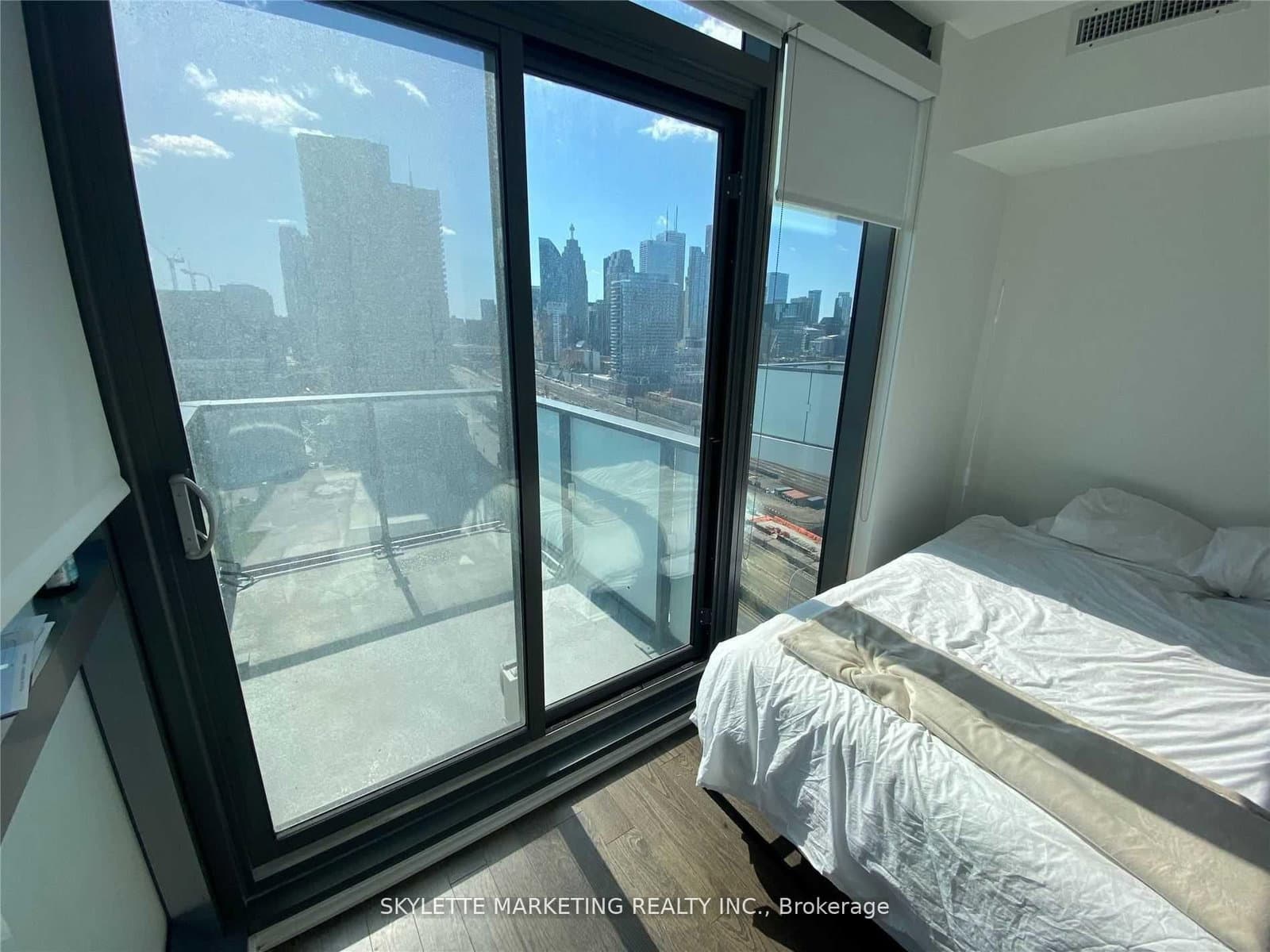 16 Bonnycastle Street, Unit 1810 thumbnail 7