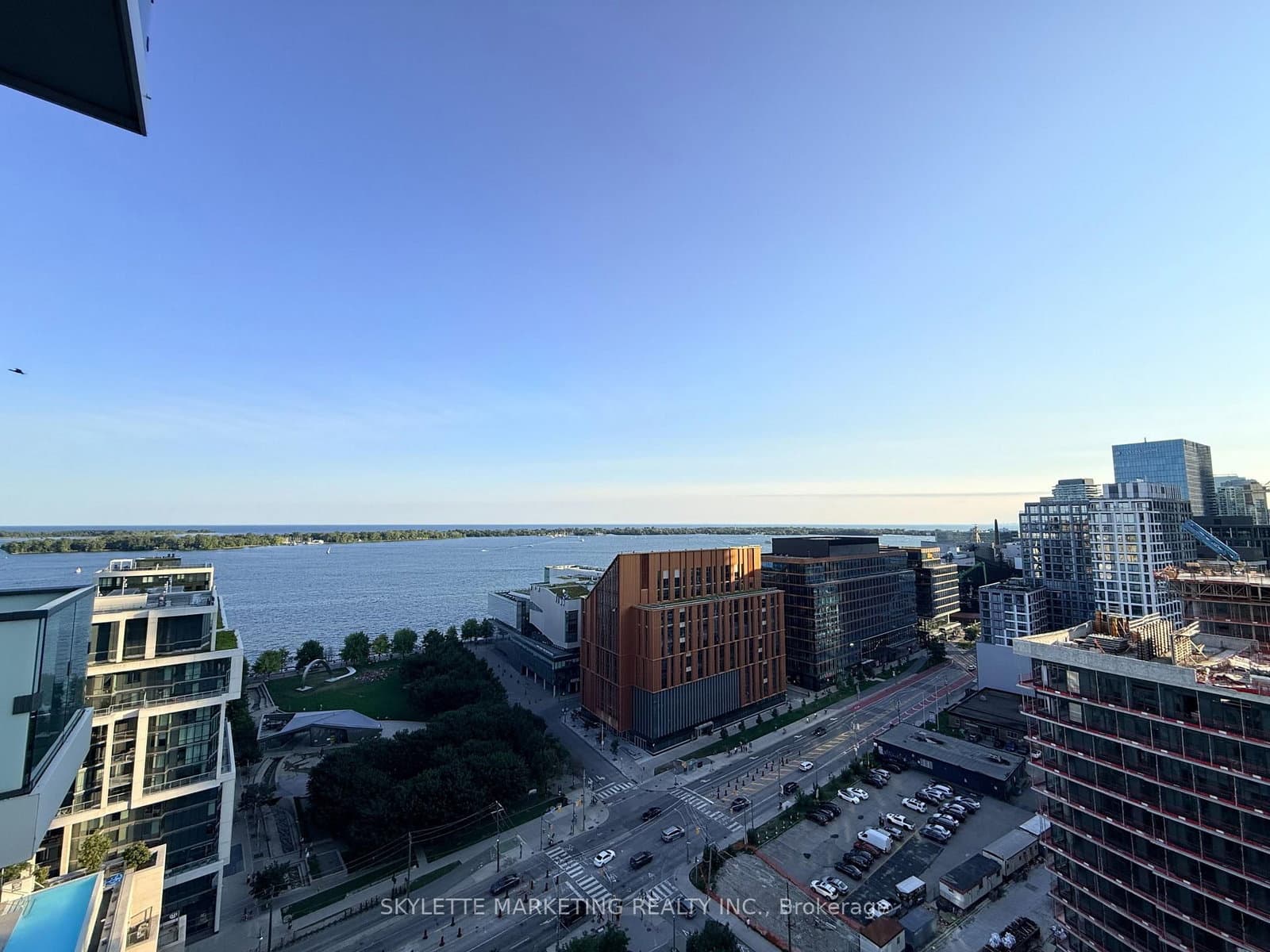 16 Bonnycastle Street, Unit 1810 thumbnail 8