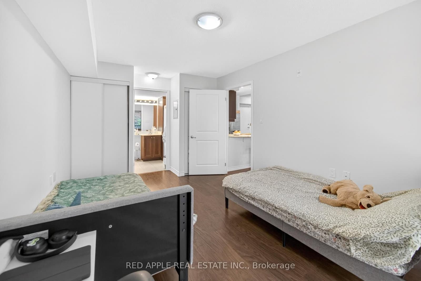 872 Sheppard Avenue W, Unit 204 thumbnail 22