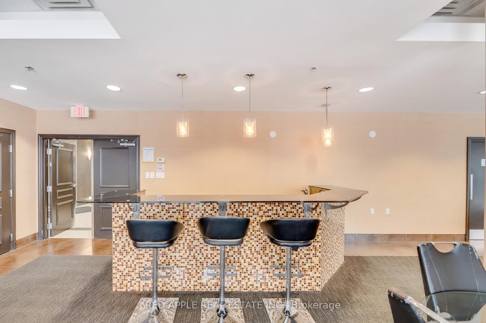 872 Sheppard Avenue W, Unit 204 thumbnail 37
