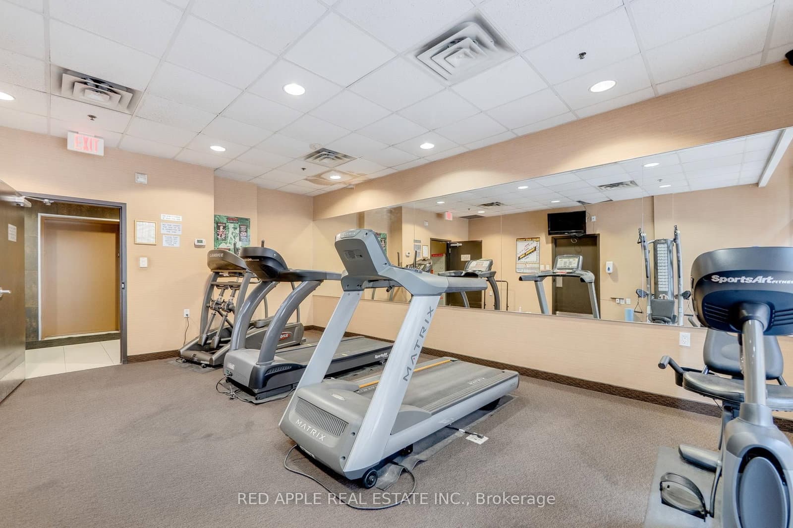 872 Sheppard Avenue W, Unit 204 thumbnail 41