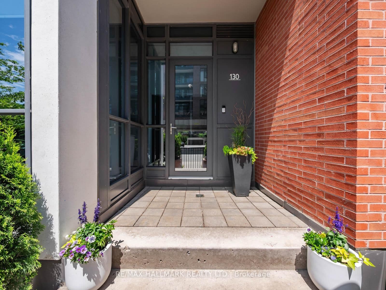 130 St David Street thumbnail 2