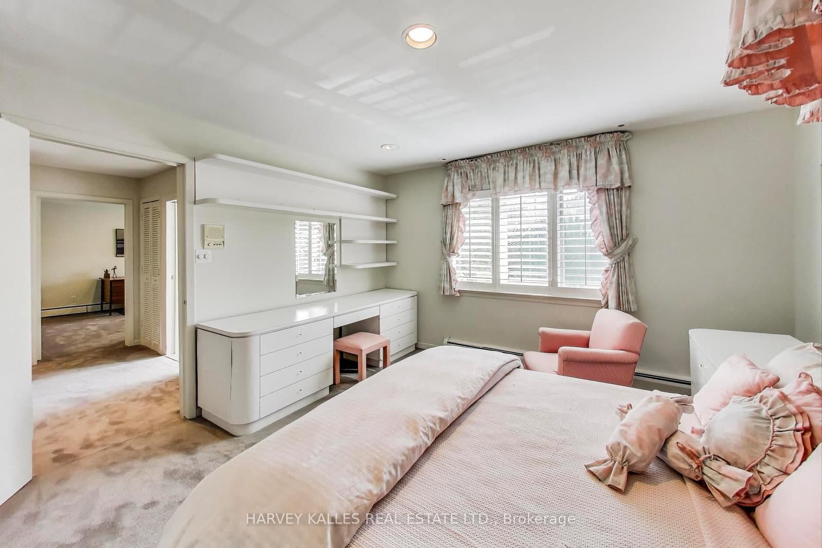 103 Vesta Drive thumbnail 33