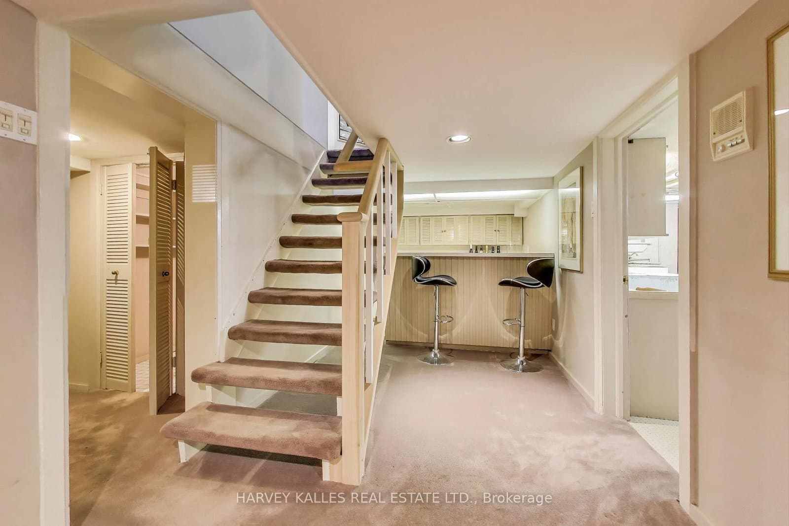 103 Vesta Drive thumbnail 36
