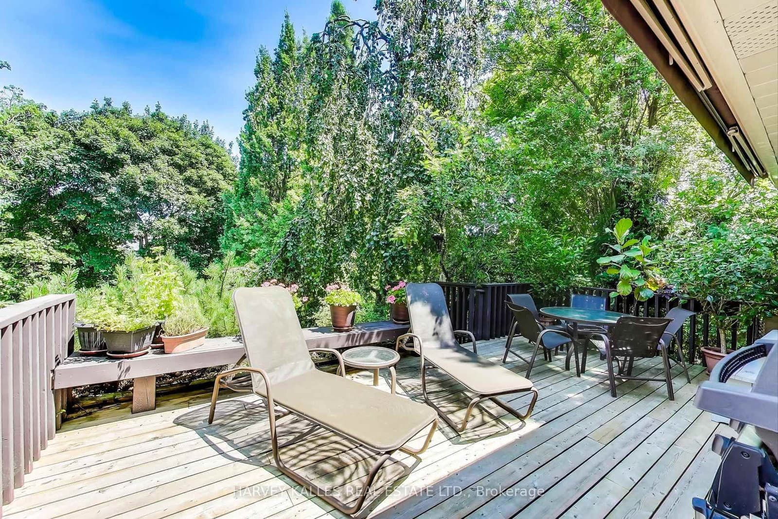 103 Vesta Drive thumbnail 38