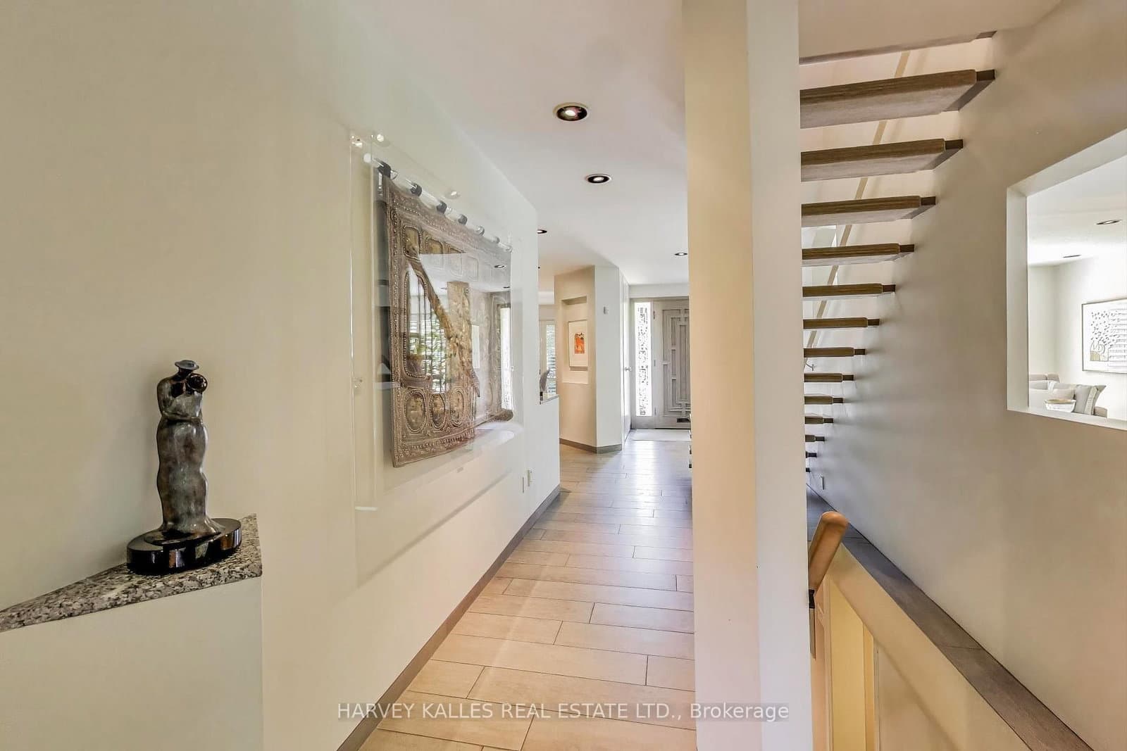 103 Vesta Drive thumbnail 6