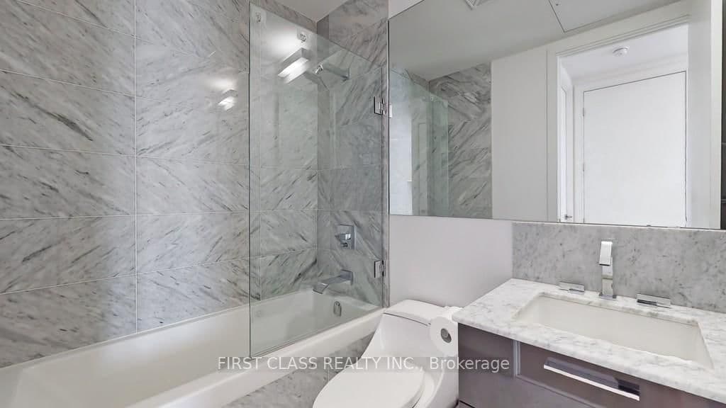 50 Charles Street E, Unit LPH5403 thumbnail 12