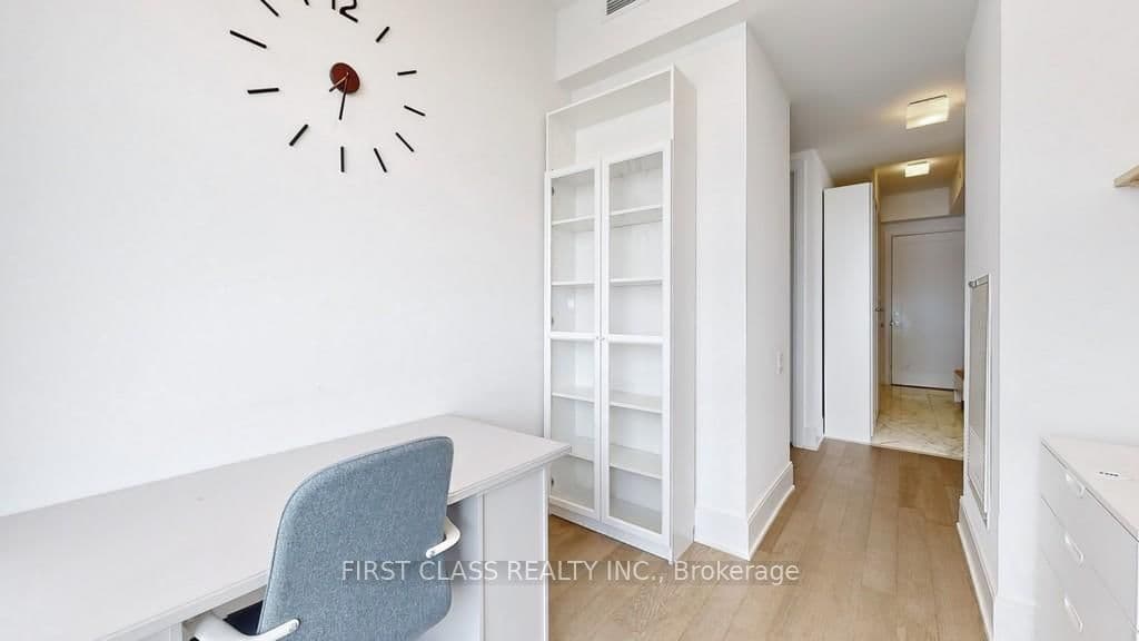 50 Charles Street E, Unit LPH5403 thumbnail 14