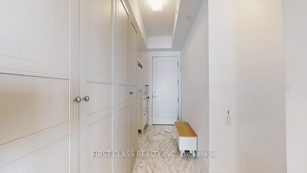 50 Charles Street E, Unit LPH5403 thumbnail 16
