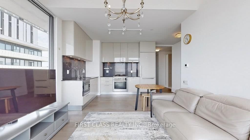 50 Charles Street E, Unit LPH5403 thumbnail 6