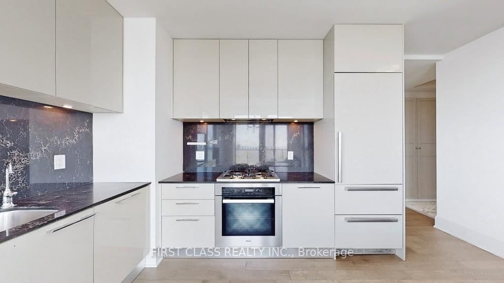 50 Charles Street E, Unit LPH5403 thumbnail 8