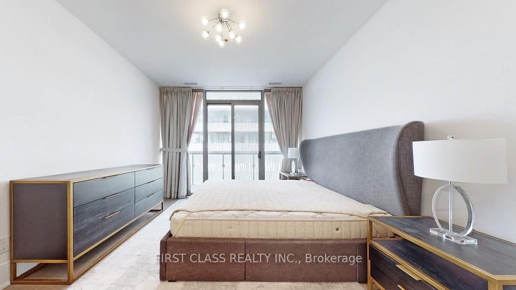 50 Charles Street E, Unit LPH5403 thumbnail 9