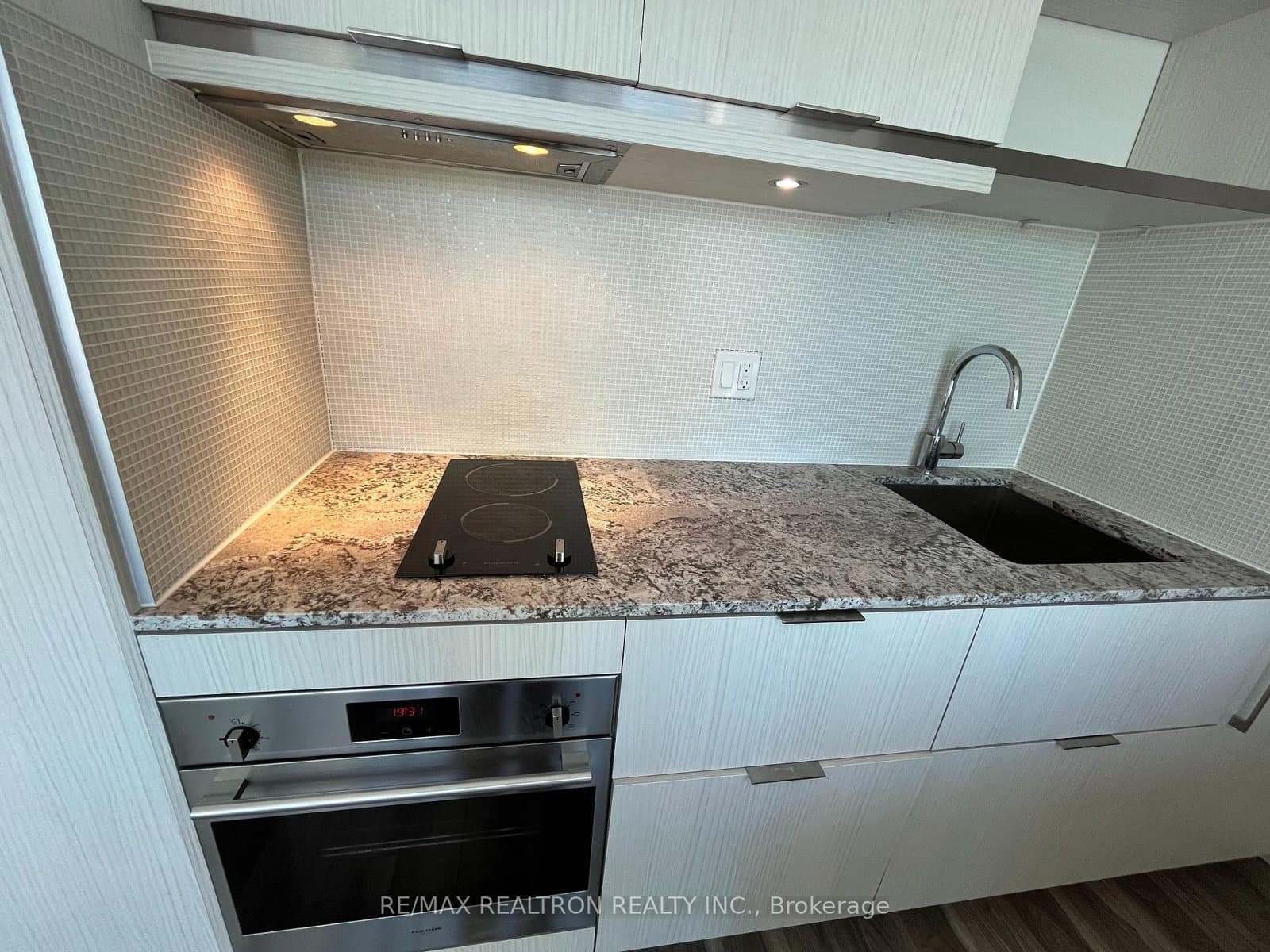 197 Yonge Street, Unit 3113 thumbnail 26