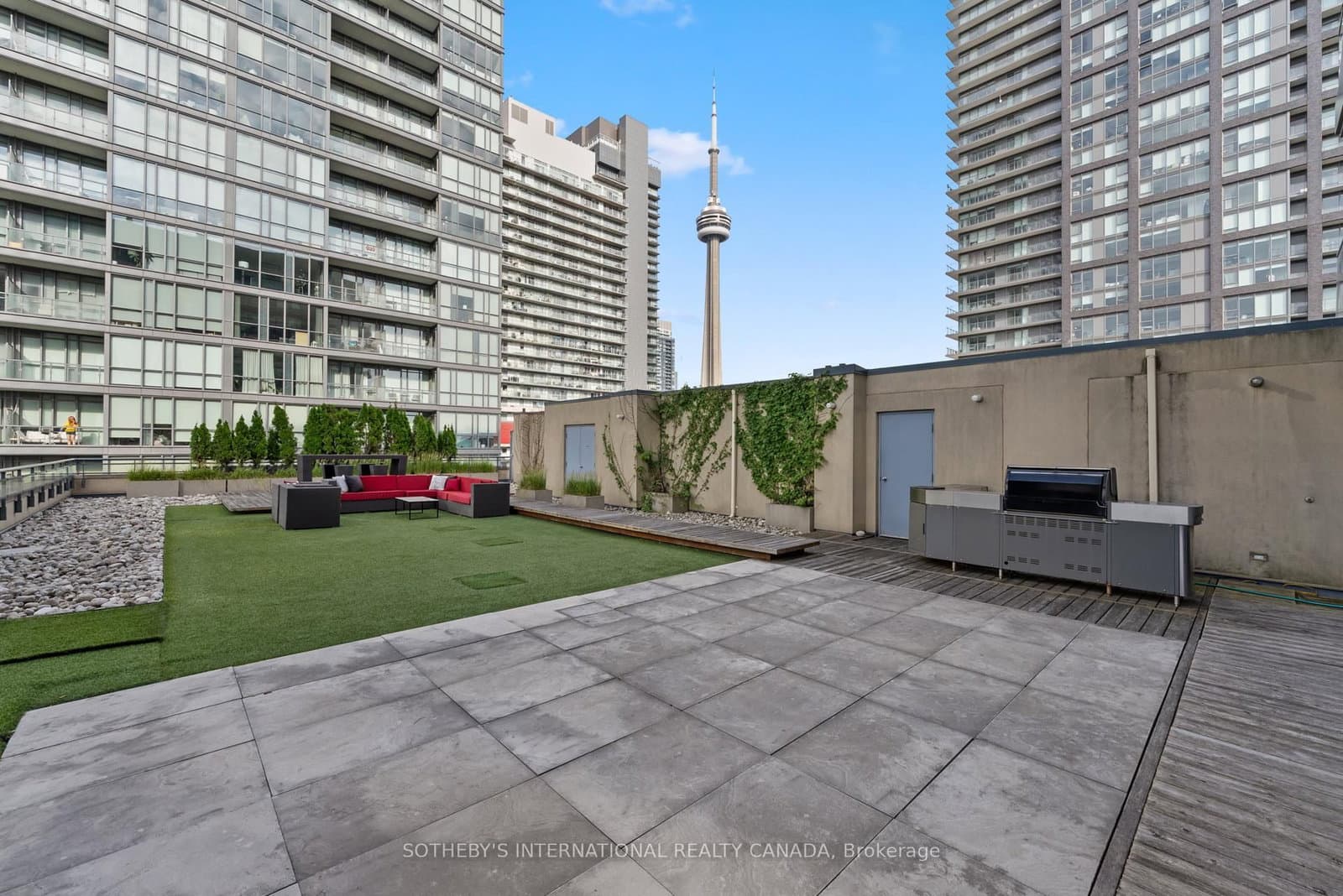 438 King Street W, Unit 1501 thumbnail 16